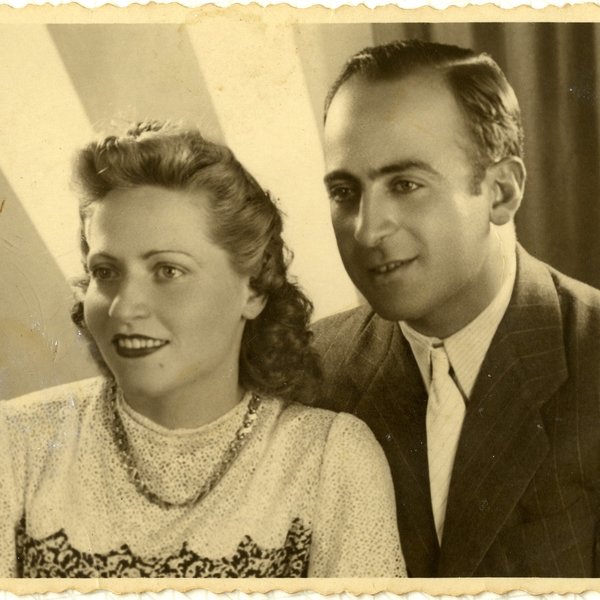 Joaquim Namorado e Guilhermina Namorado no dia do seu casamento, Coimbra, 1942.