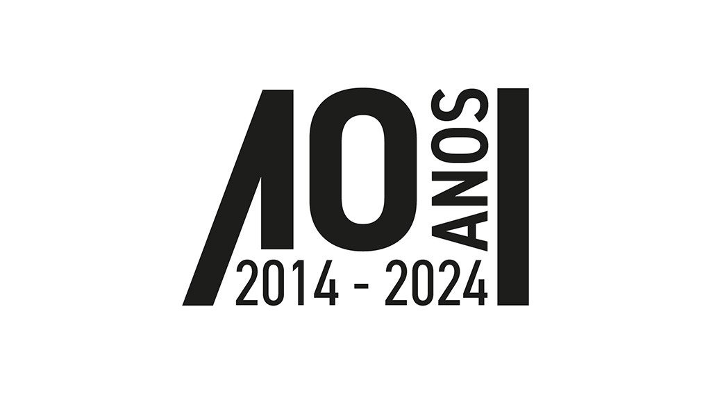 logo_10anos_1_2500_2500top