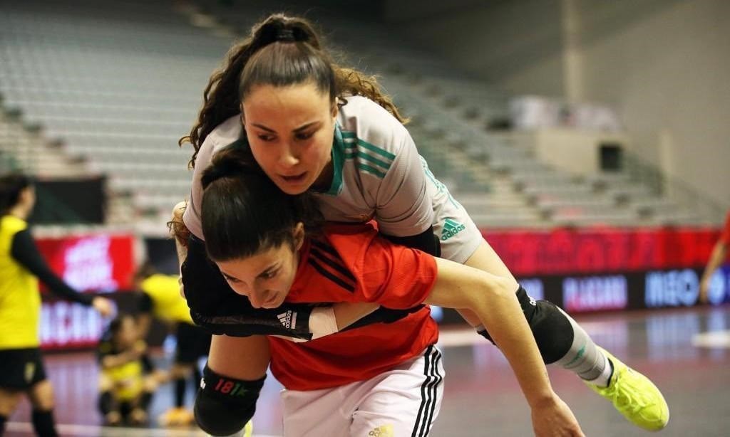 Ana Catarina Pereira e Sara Ferreira são campeãs nacionais de Futsal