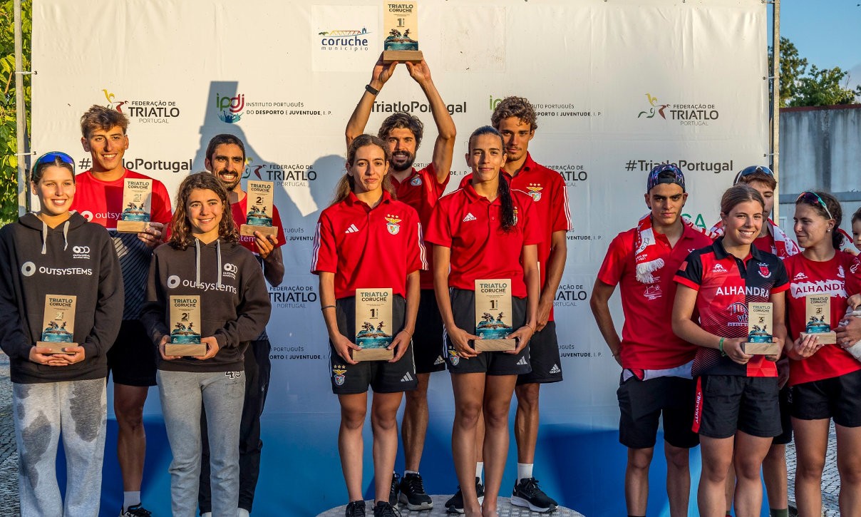 Alhandra SC em 3.º lugar no Campeonato Nacional de Estafetas Mistas de Triatlo