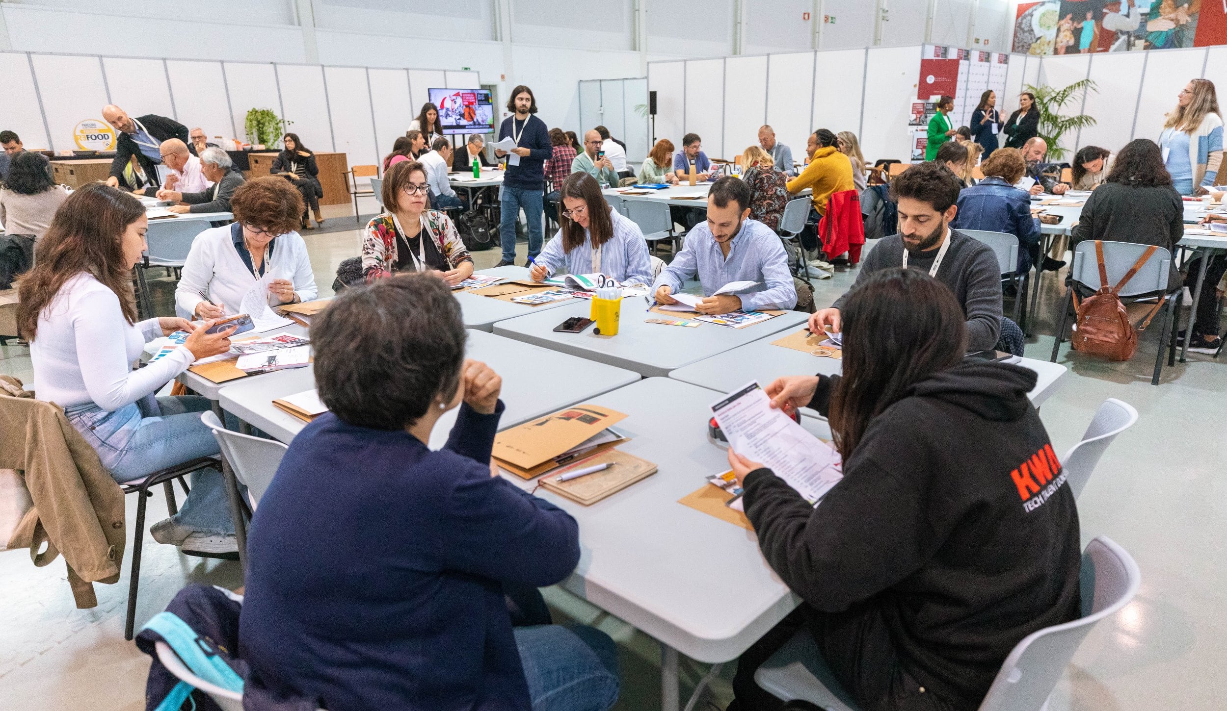 Assembleia de Cidadãos para o Clima apresentou dez propostas para combater o calor excessivo em V...