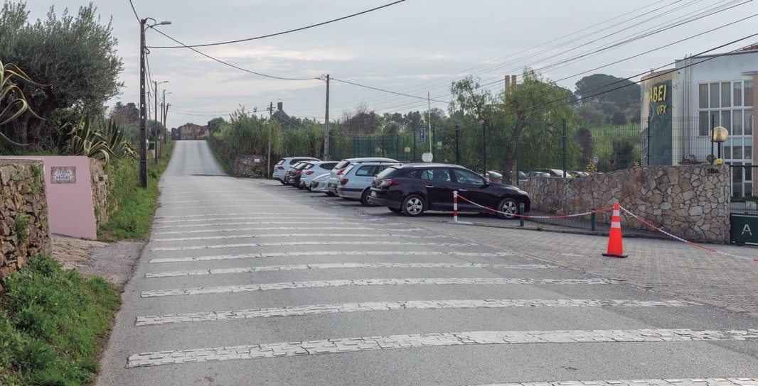 Execução de Lombas Redutoras de Velocidade, manutenção e conservação de vias rodoviárias no conce...