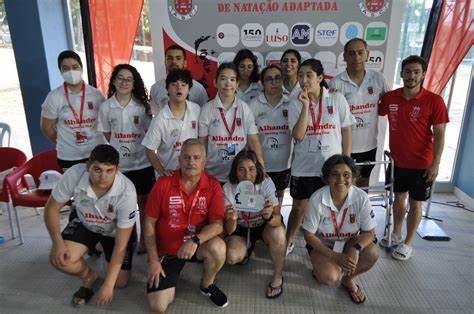 Equipa de Natação Adaptada do Alhandra SC com várias medalhas no Campeonato Nacional de Inverno