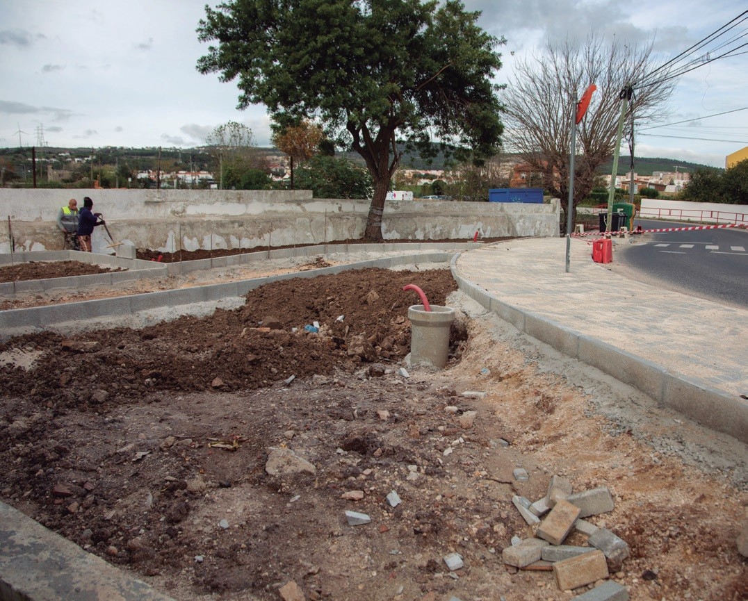 Execução de trabalhos de requalificação do Parque de Merendas e Parque Infantil de Alpriate